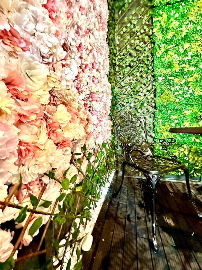 Duke And Duchess Apartments And Rooms - Private In Room Hot Tub Suites ลอนดอน ภายนอก รูปภาพ